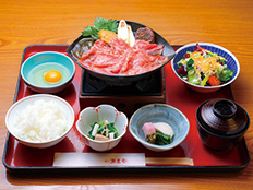 小鍋仕立て 牛なべ膳